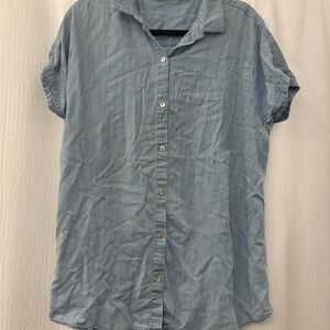 Women’s Light Blue Chambray top